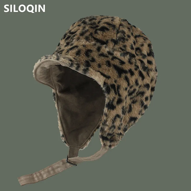 

SILOQIN Winter Men Women Plus Velvet Warm Bomber Hats Earmuffs Caps Double-sided Wearable Leopard Hat Couples Cold Proof Ski Cap