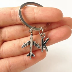 Flight World Keychain, Travel, Exploration, Letter Keychain Plane Elegant Pendant Keychain, Gift Jewelry Keychain Men and Women.