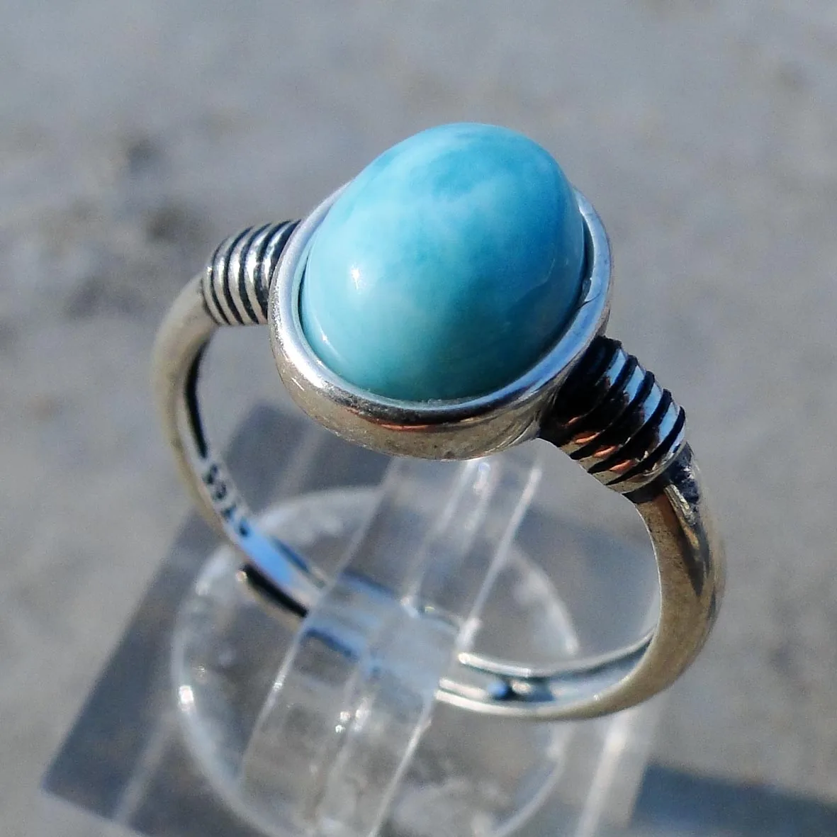 

Hot Selling Antique Vitage 925 Sterling Silver Natural Dominica 7x9 MM Larimar Rings Women Ring For Gift Jewelry