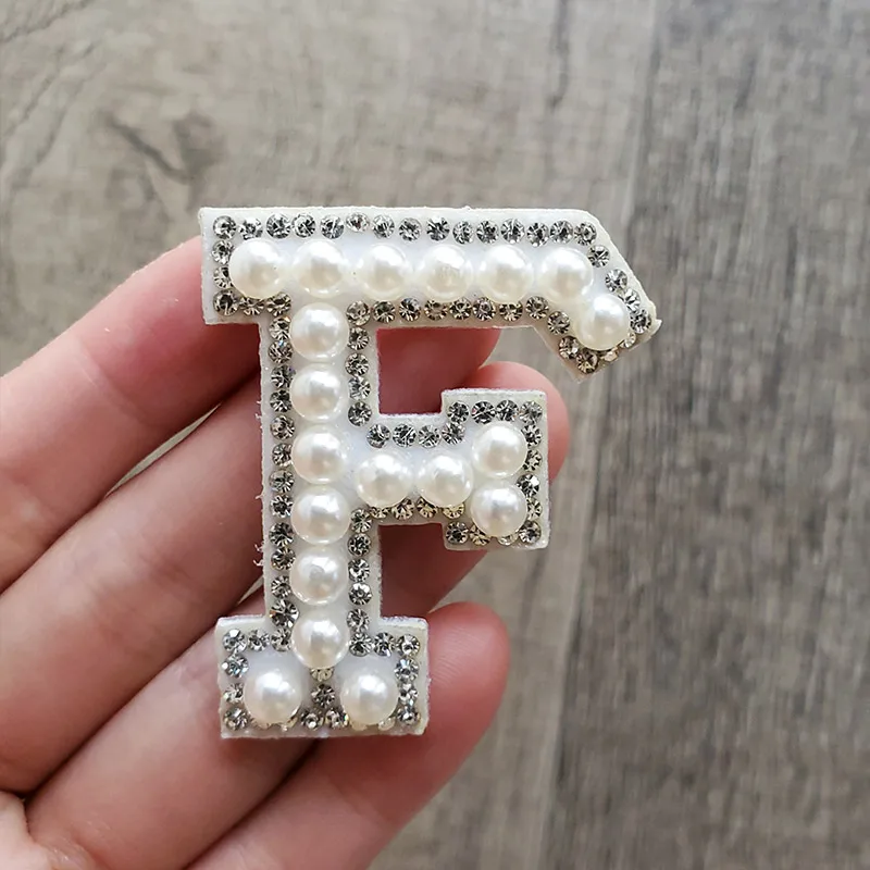 A-Z Pearl Rhinestone English Letter Iron on Patches Applique 3D Handmade Letters Beaded Diy Patch for Clothing Cute Letter Patch