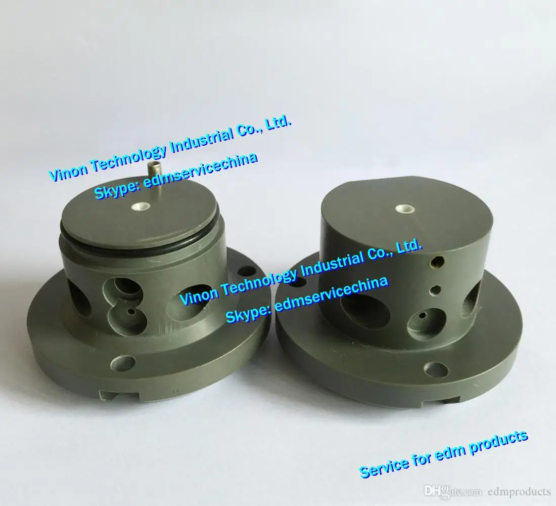 

(2PCS) 204312150 + 204312140 Upper & Lower Injection Chamber Set for ROBOFIL 100,200,400,600 Charm illes edm parts 431.214.0