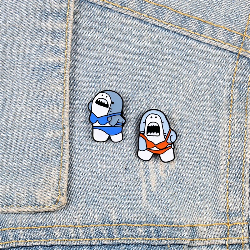 Funny Enamel Pins Yelling Bikini Shark Brooches Fashion Sandy Beach Style Lapel Pins Ocean Sea Bag Badges Jewelry Gifts for Kids