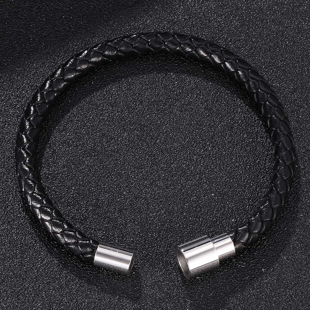 Classic Stainless Steel European And American Trendy Titanium Steel Magnet Buckle Bracelet Men\'s Jewelry Women Leather Bracelet