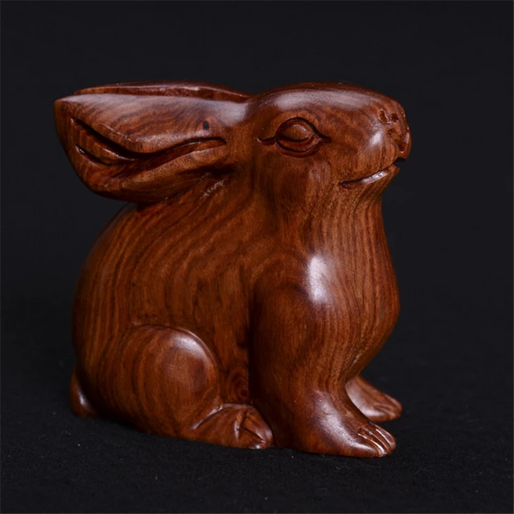 

Natural red wood acid wood carving, Zodiac rabbit, wooden carving ornaments, decorative arts and crafts