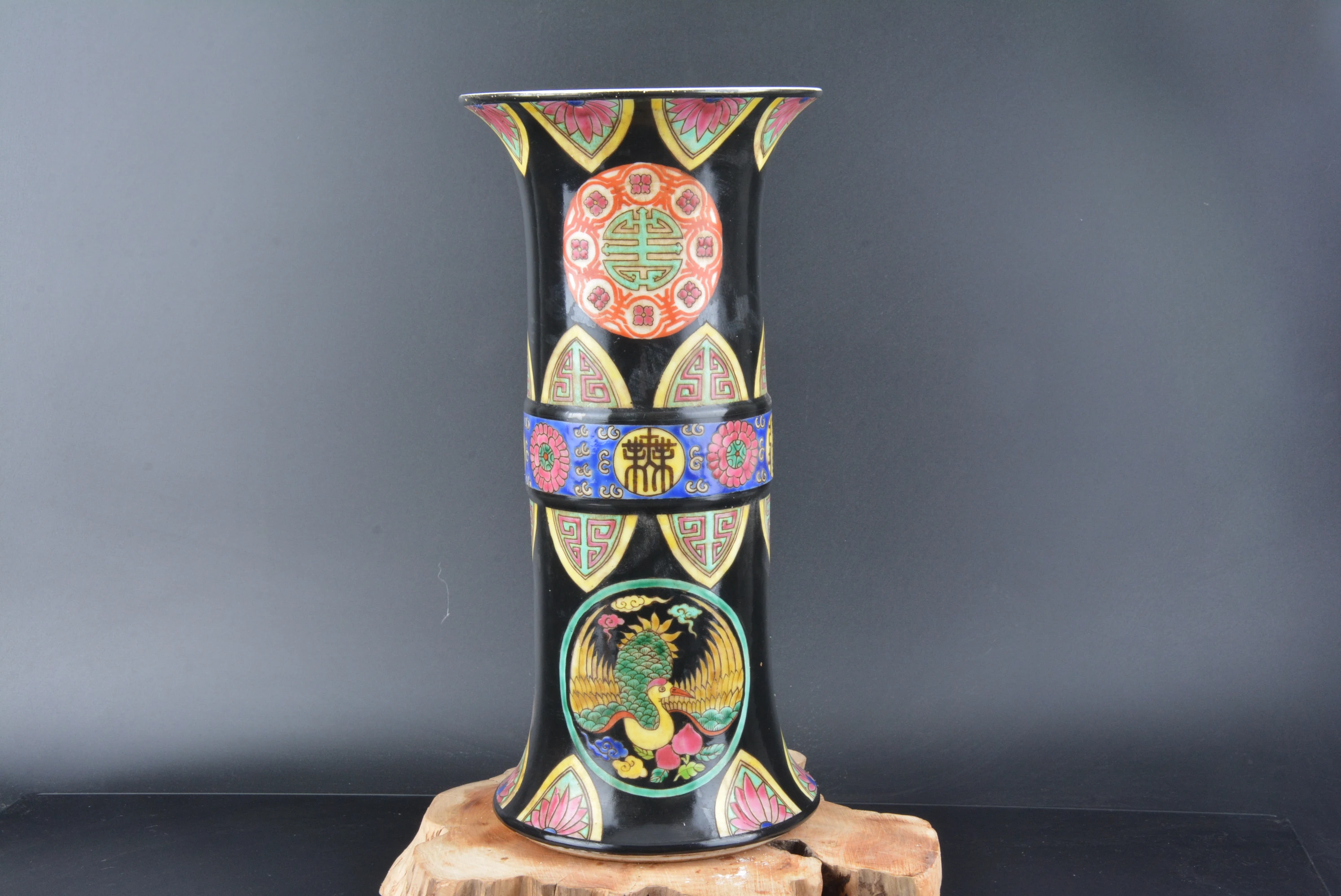 

Antique Collection QingDyansty(YongZhen:1678-1735)Pastel vase,flower&bird