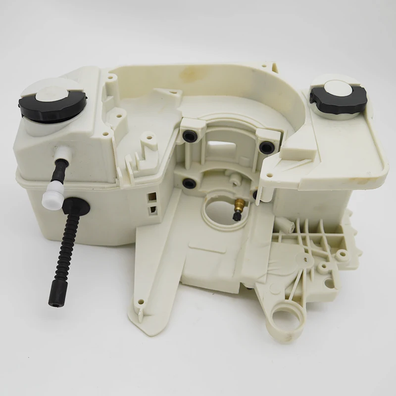น้ำมันการใช้แก๊สถัง Crankcase สำหรับ Stihl 023 025 MS230 MS250 Garden Chainsaw เครื่องยนต์ที่อยู่อาศัยเครื่องมืออะไหล่อะไหล่