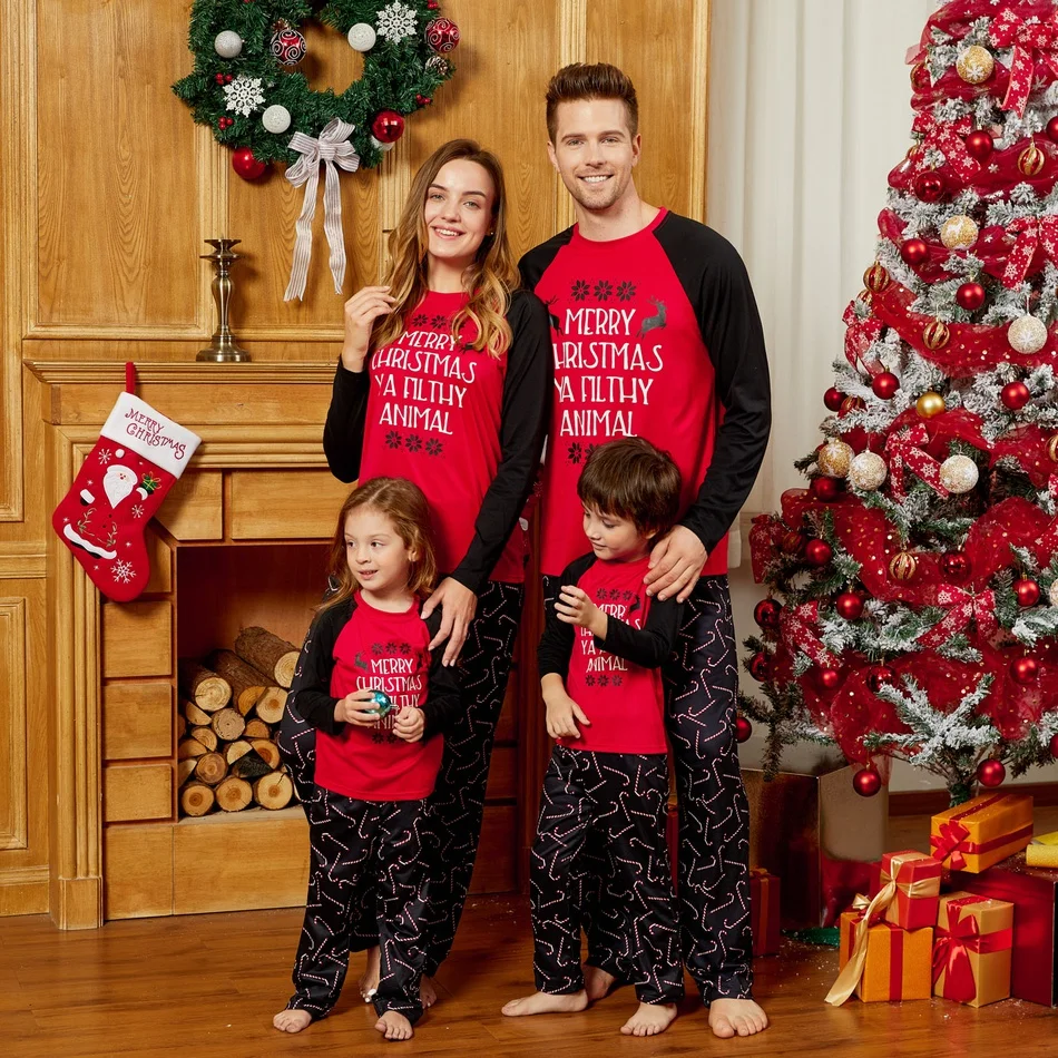 PatPat New Arrival Autumn and Winter Christmas Letter Print Family Matching Pajamas Sets（Flame resistant) Family Look Sets