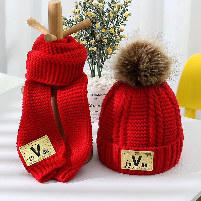 Children\'s hat and scarf set combination boys and girls lovely thick style autumn winter warm knitting wool hat and neck scarf