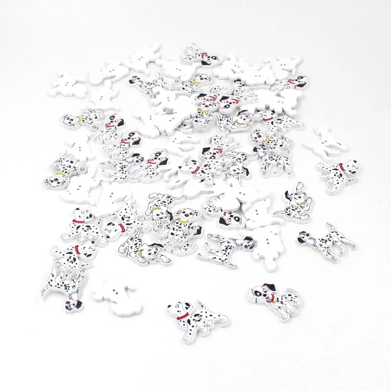 50pcs / pack random mixed dalmatian 2 hole wooden button sewing craft scrapbook DIY cute spot dog accessories