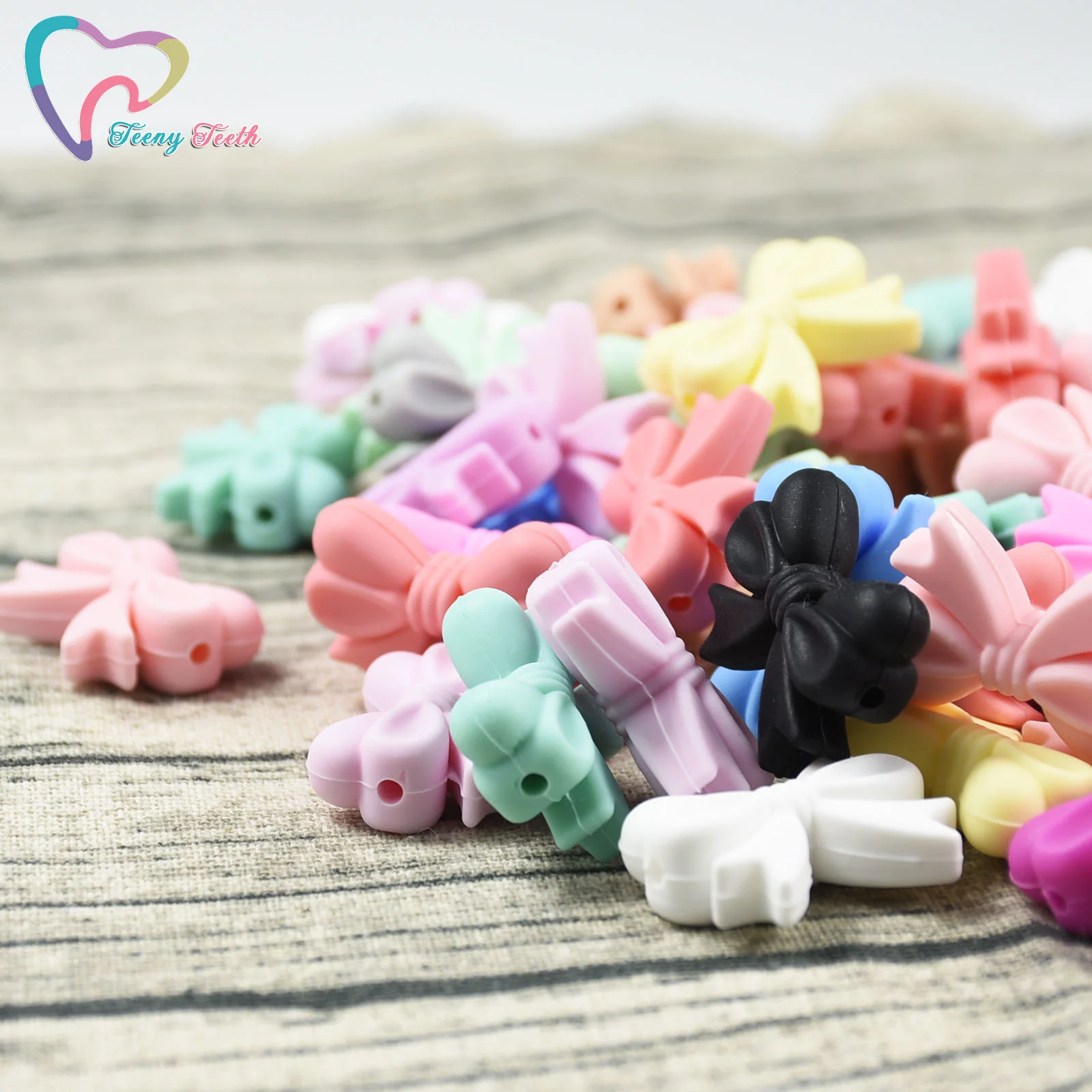 

20 PCS Cartoon Silicone Beads BPA Free Bow Tie Baby Food Grade Teething Necklace DIY Bowknot Chewable Baby Teething Gift