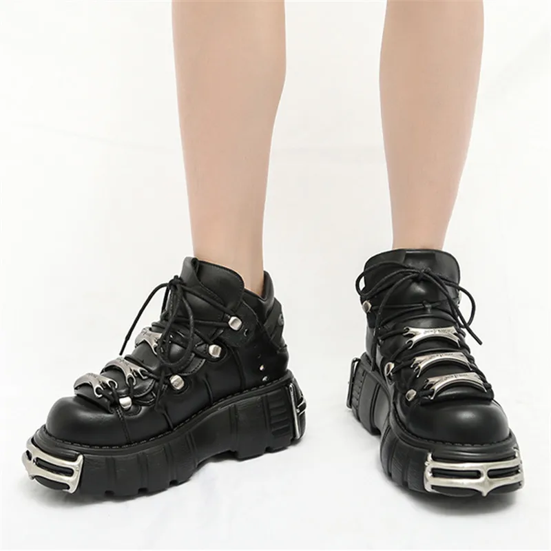 

New Punk Style Women Sneakers Lace-up 6CM Platform Shoes Woman Creepers Female Casual Flats Metal Decor Motorcycle Boots