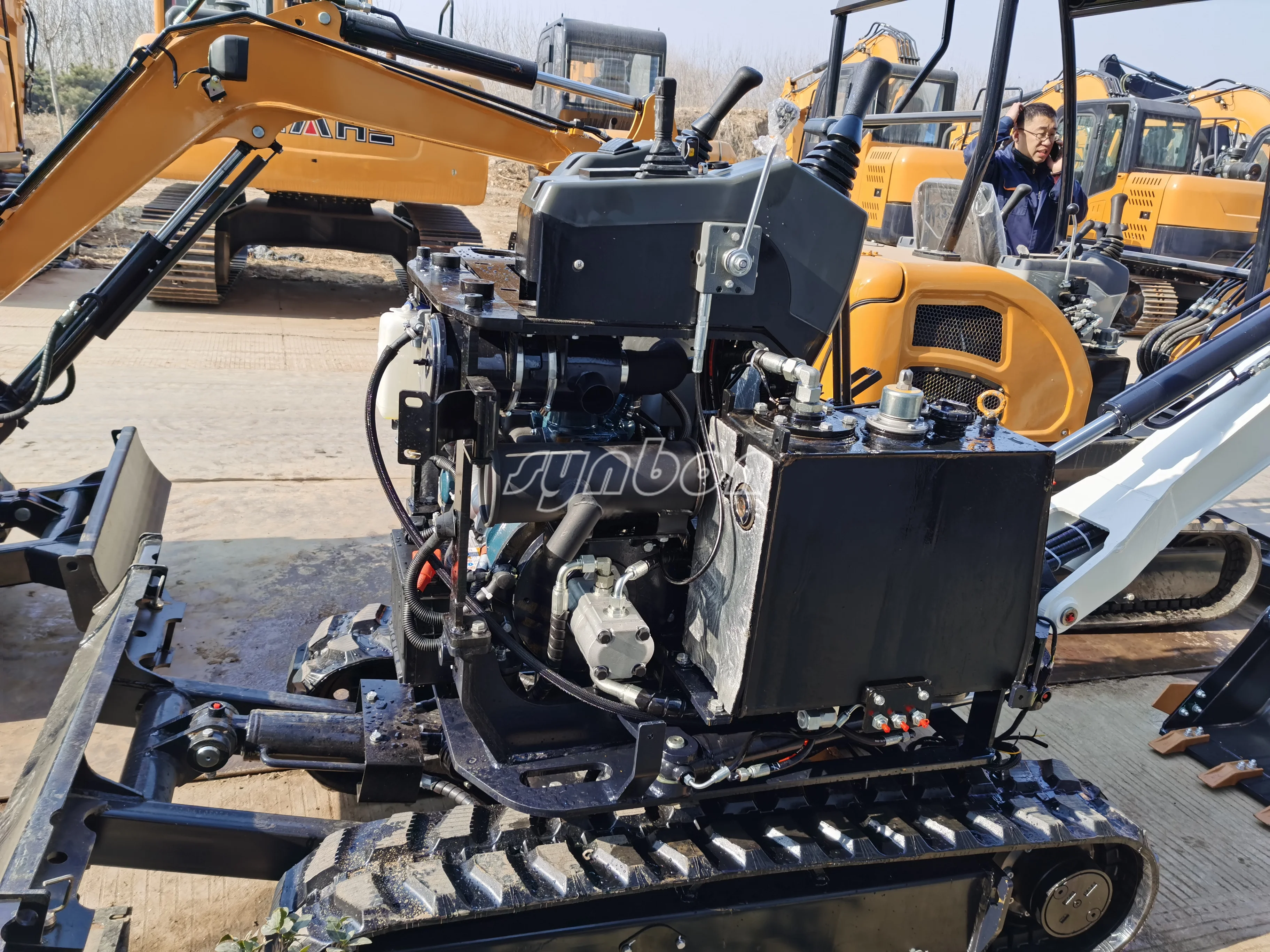 SYNBON ขนาดเล็กขุดสวน Farmland 2021ออกแบบใหม่ Mini Excavator