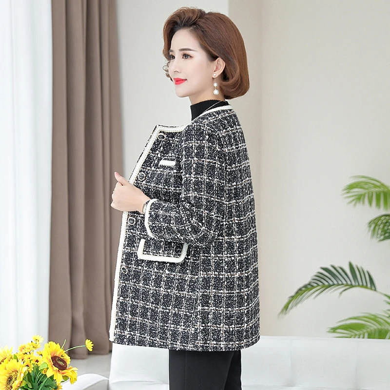 Cappotto di lana di design di lusso donna nero Vintage scollo a V Plaid giacche di Tweed bottoni dorati elegante Office Lady Outwear coreano