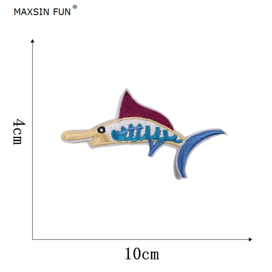MAXSIN FUN 10 PC/Lot Embroidery Cartoon Sea Creature Stickers Crab Shrimp Starfish Fabric Patch Iron On Clothes DIY Decorative