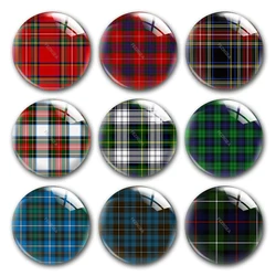 Buffalo Plaid Renaissance Christmas Pattern Round Photo Glass Cabochon Demo Flat Back Jewelry Making Findings Supplies
