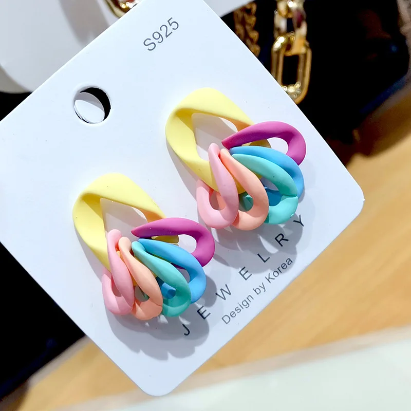 2022 Candy Color Arylic Earrings Summer Trendy Women Earrings Colored Simple Claw Earring Girls Macaron Color Cute Chain Earring