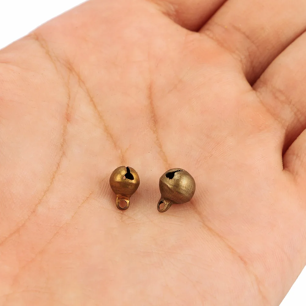 100Pcs Bronze Metal Jingle Bells Loose Beads Festival Party Decor Percussion Instruments Pendant Bell DIY Crafts Accessories