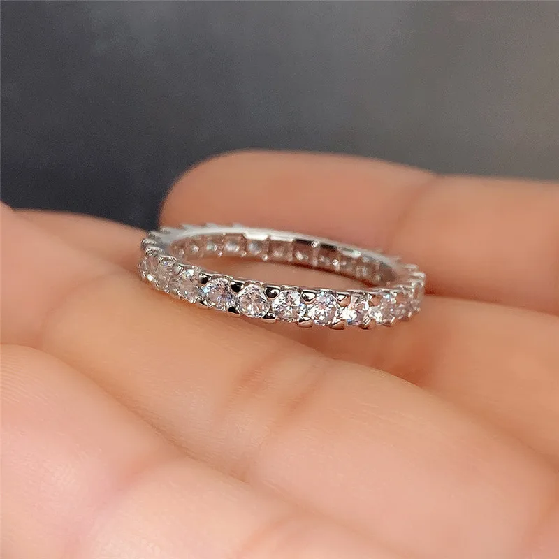 Huitan Bling Bling Promise Rings with Round CZ Delicate Low-key Wedding Ring for Women High Quality Silver Color Trendy Jewelry