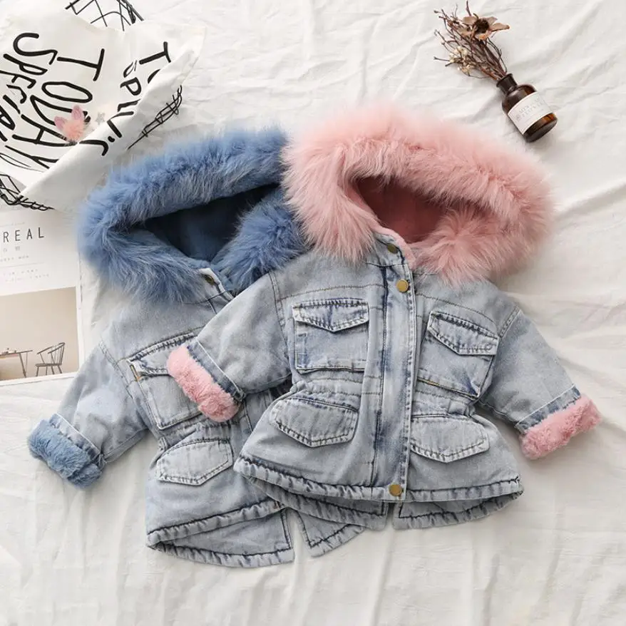 

Wholesale 2019 winter baby girls denim thicken jackets velet real fur collar coats toddler warm outerwear tops kids infant ws110