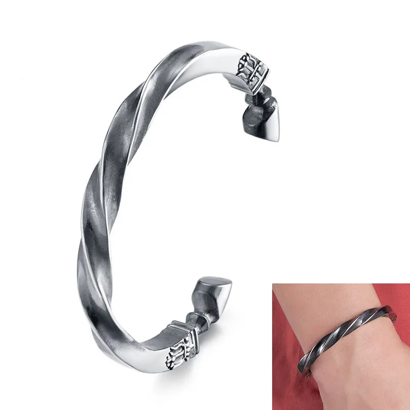 

Vintage Titanium Steel War Horse Horseshoe Men Bracelet Trendy Domineering Twist Open Boys Bracelet Party jewelry
