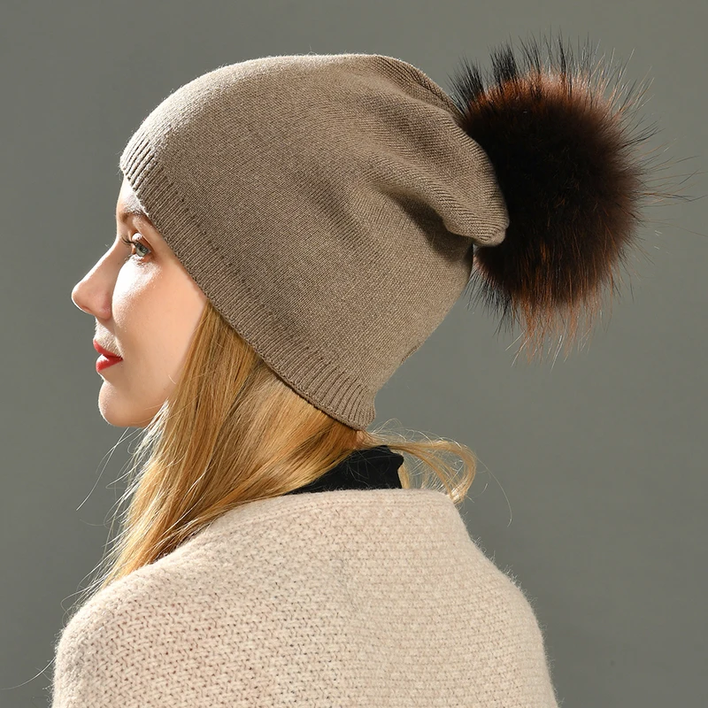 Commercio all\'ingrosso Reale Pelliccia di Procione Pom Pom Cappello Lavorato A Maglia Delle Donne Berretti Cashmere Cappello di Inverno Femminile