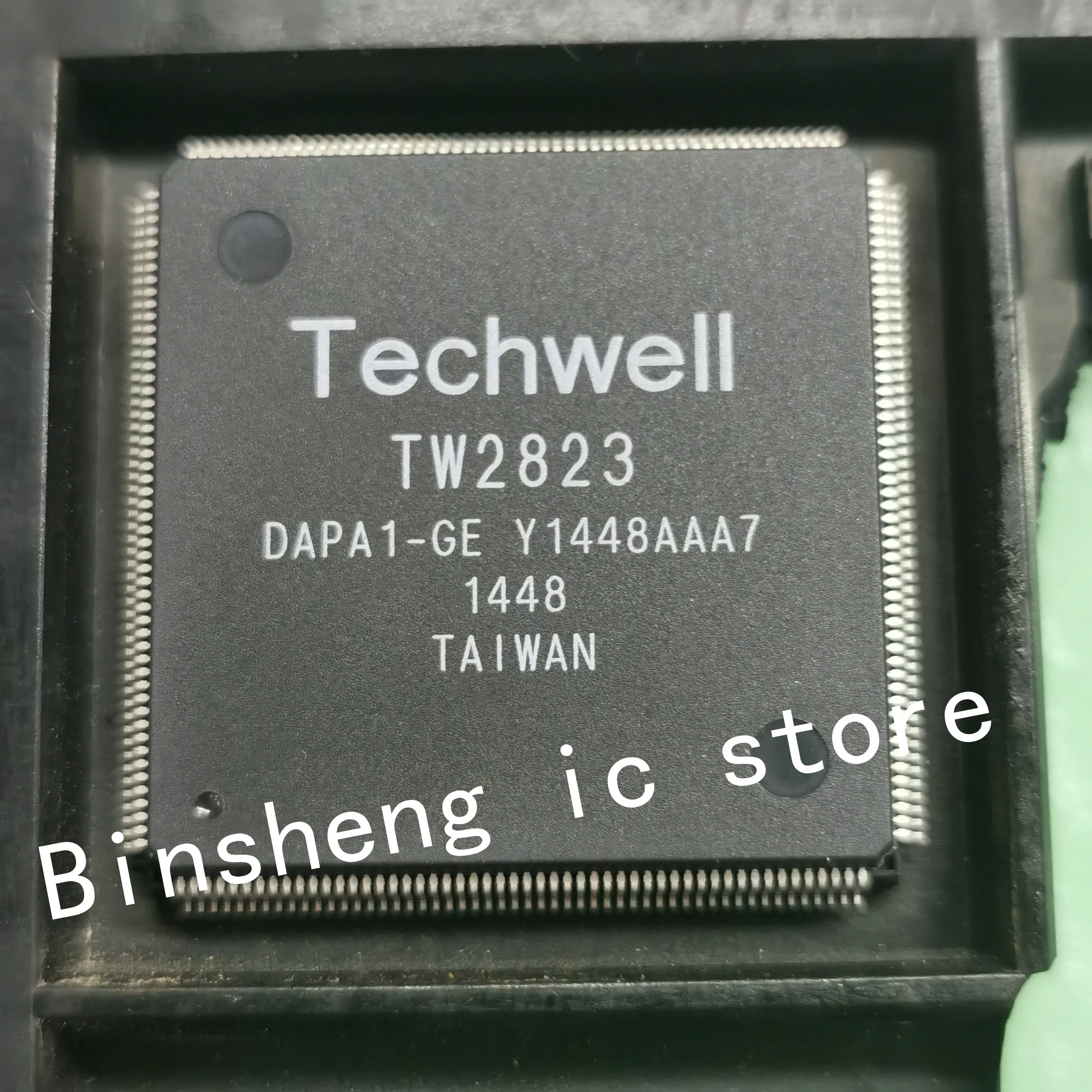 

2pcs/lot TW2823 TW2823-DAPA1-GE