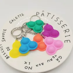 1PCS Explosive color silicone rodent control pioneer keychain decompression key chain bag pendant activity gift gift wholesale