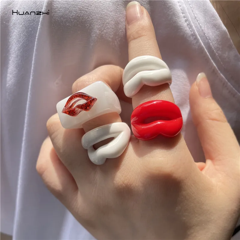 HUANZHI 2021 New Red lip Resin Ring Geometric Acrylic Rings Colorful Square for Women Girls Travel Party Jewelry Gifts