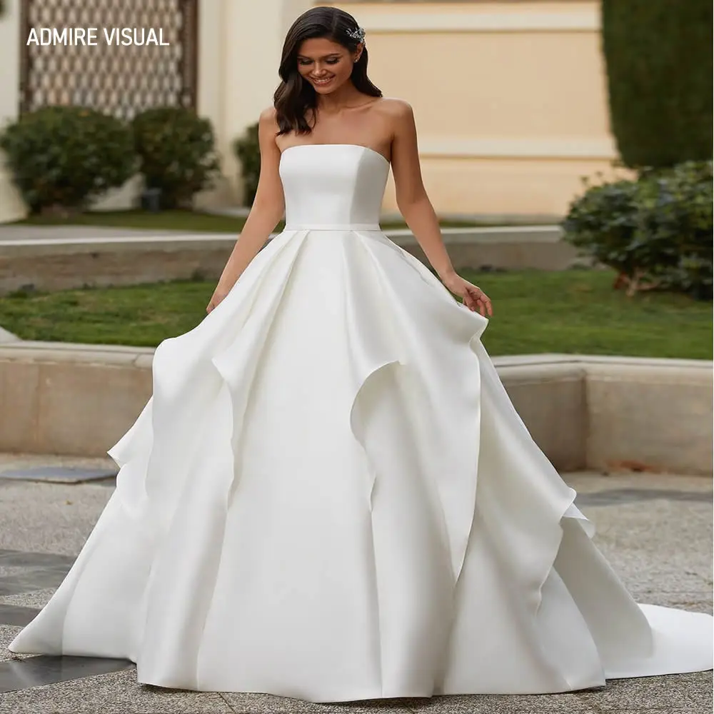 

New Arrive Wedding Dress Ball Gown Satin Strapless With Ruffules Chapel Train Long Marry Plus Size Bride Gown Vestidos De Novia