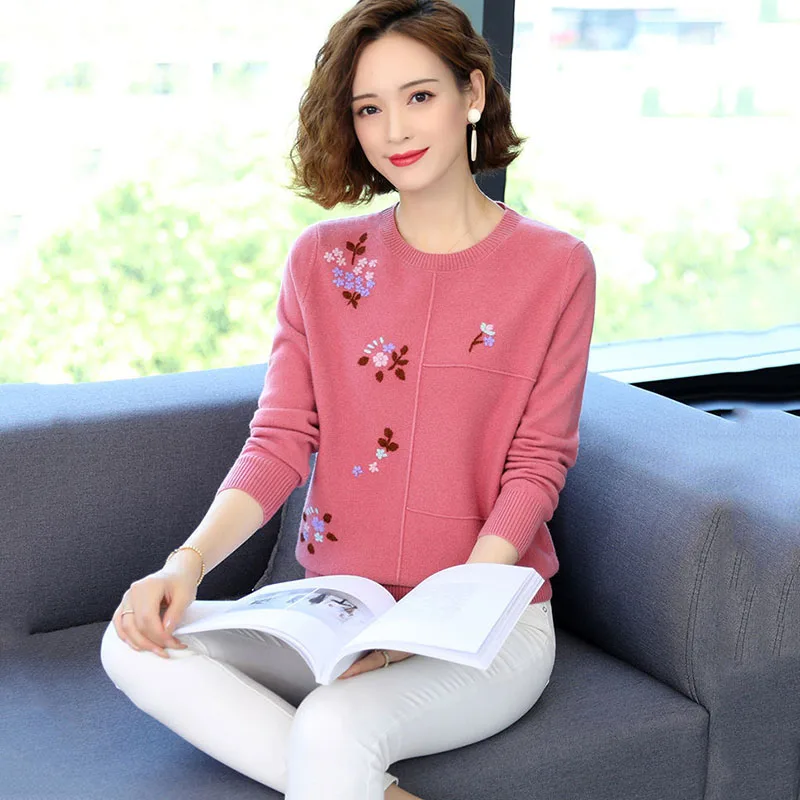 Spring Autumn New 2024 Middle-Aged Mother Knit Top Embroidered Women\'s Base Shirt Female Round Neck Sweater CoatsA32