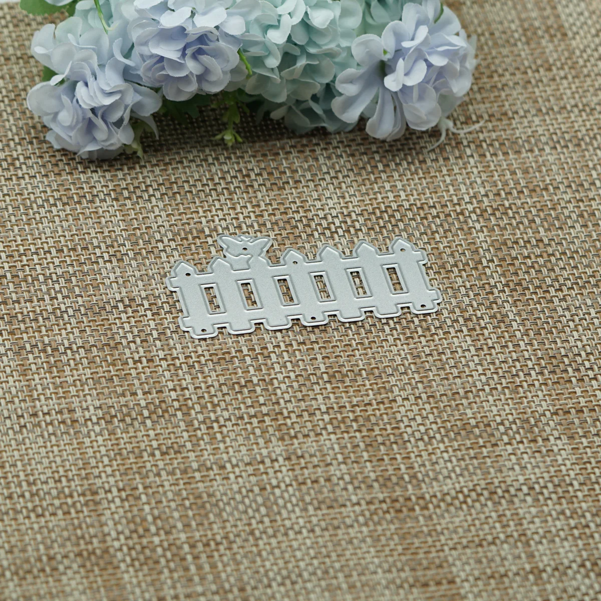 Metal Cutting Dies Scrapbooking Fence Pattern Paper Cutter Mold For DIY Greeting Card Clipart Photo Album Decoration  Embossing