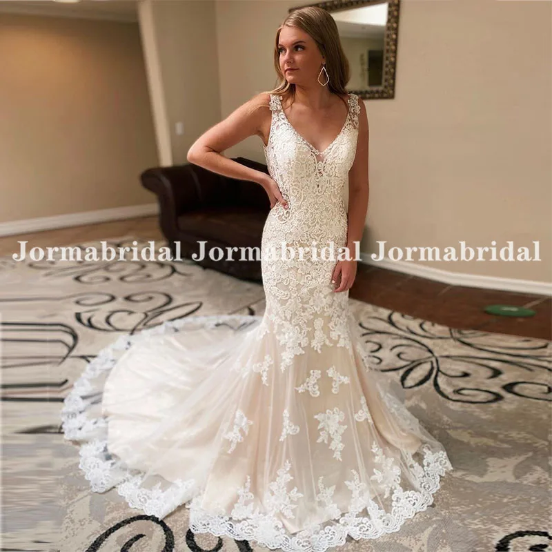 

Light Champagne Mermaid Wedding Dresses With Floral Appliques Sheer V-Neck Robe Bridal Gowns 2021 New Arrival Vestidos De Noiva