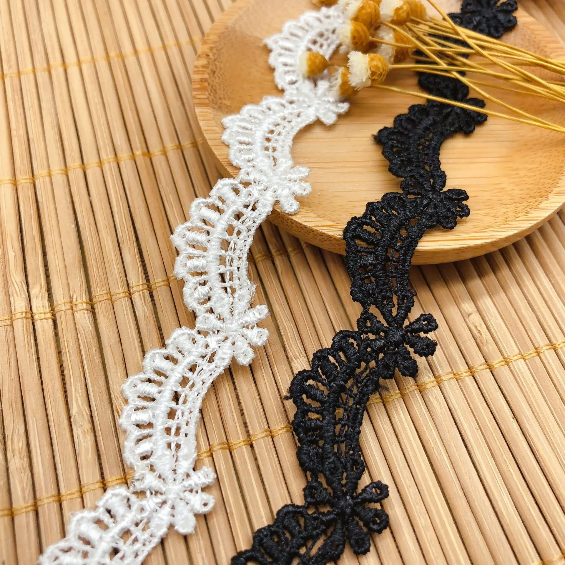 High Quality Embroidery Flower Trim Lace Fabric Ribbon Guipure Cord Lace Sewing DIY Underwear Doll Clothing Necklace