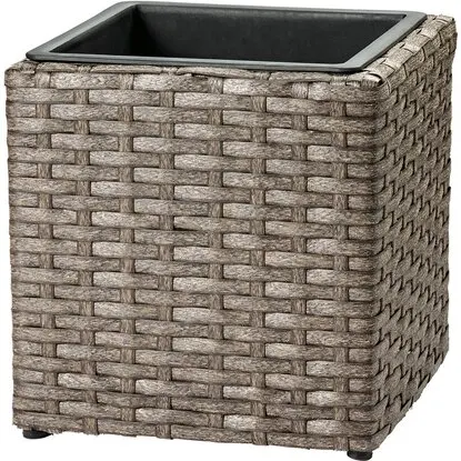 Flower Rattan 28 x 28 x 28 cm: A Practical and Stylish Solution for Modern Indoor Planters