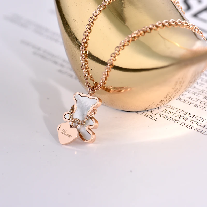 YUN RUO Lovely Little Heart Bear Pendant Necklace Rose Gold Titanium Steel Jewelry Woman Gift Not Change Color Drop Shipping