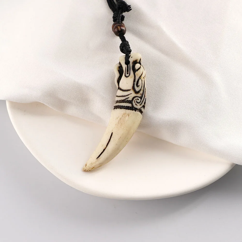 1Pcs Cool Men Women\'s Surfing Imitation Yak Bone Resin Carved White Lion Elephant Tooth Pendant Choker Necklace Lucky Gift