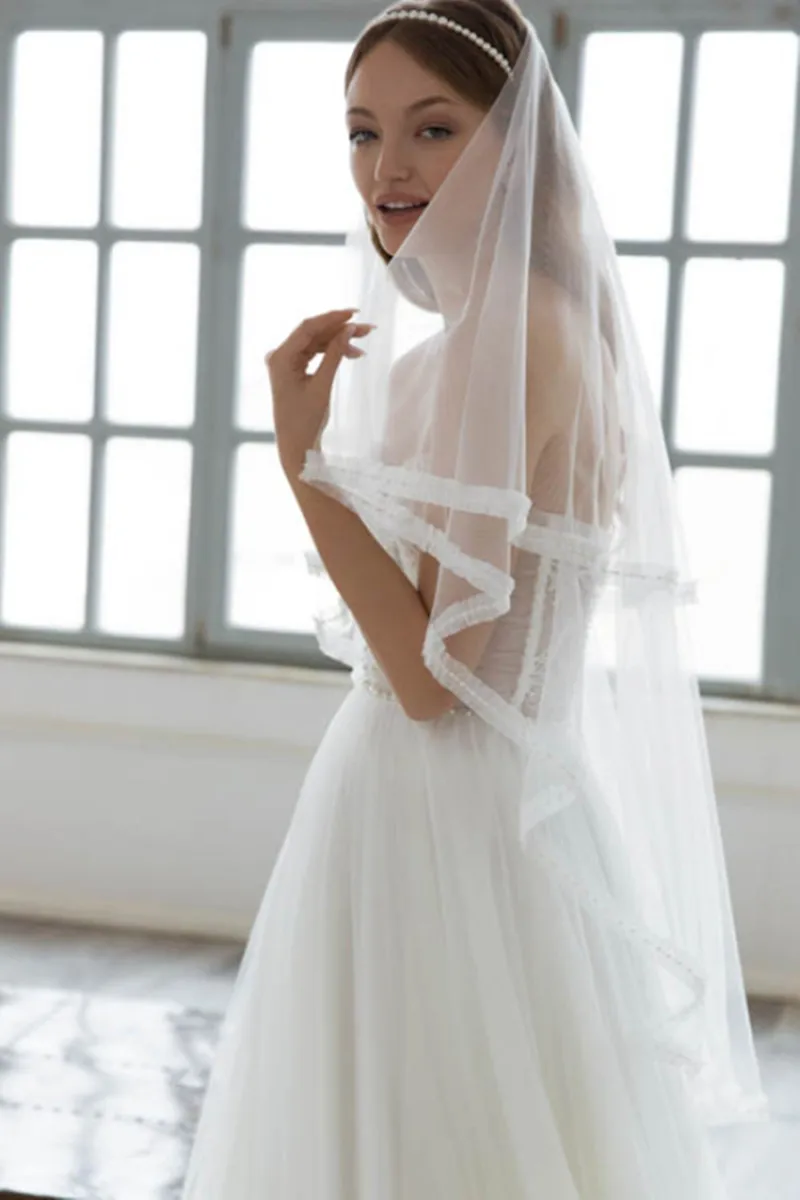 2020 สายชุดแต่งงาน Sweetheart ลูกไม้ Appliques ชุดเจ้าสาว LACE-up Back Sweep Train Wedding DRESS