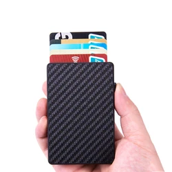 Bycofecy-Nome personalizado Titular do cartão de crédito para homens, botão inteligente, fibra de carbono, Slim Thin Card Wallet, Rfid Credit Card Case, moda