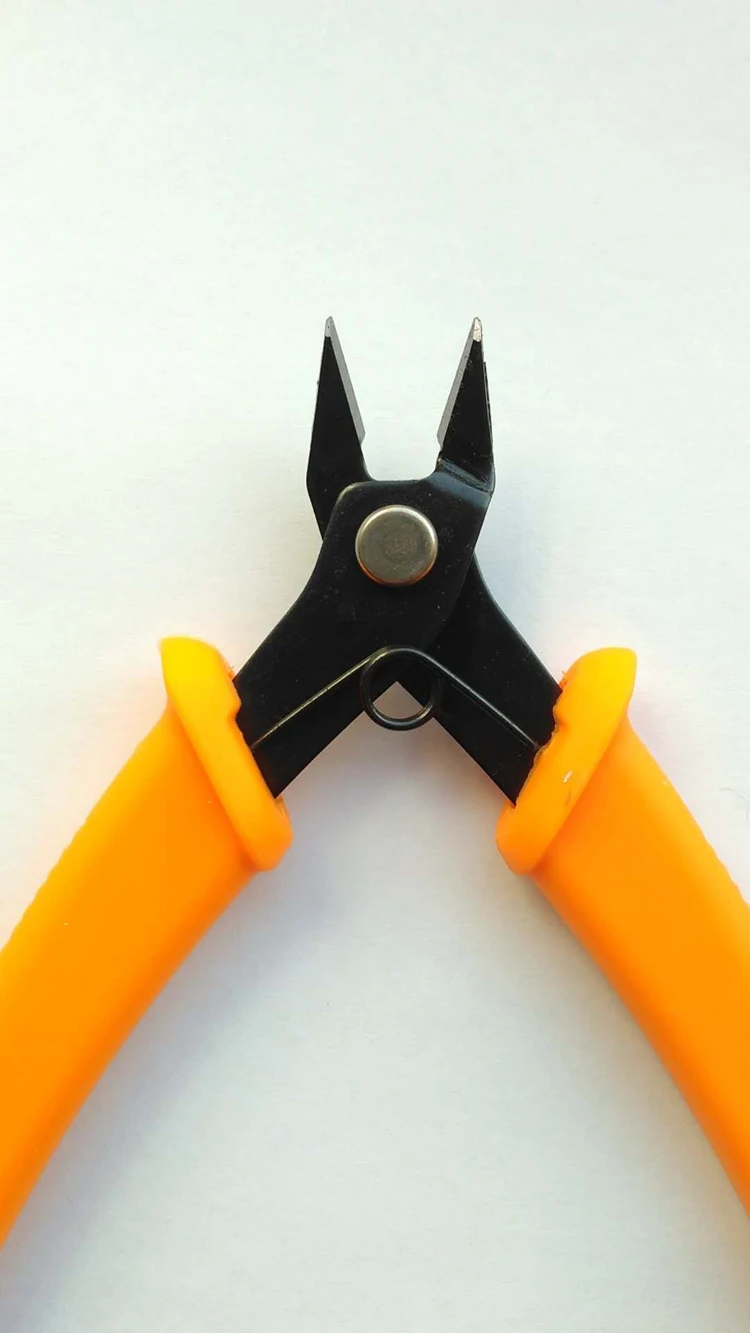 3D printer tool, durable and undamaged. Sharp nose pliers, consumable pliers, cutting line, sniper pliers