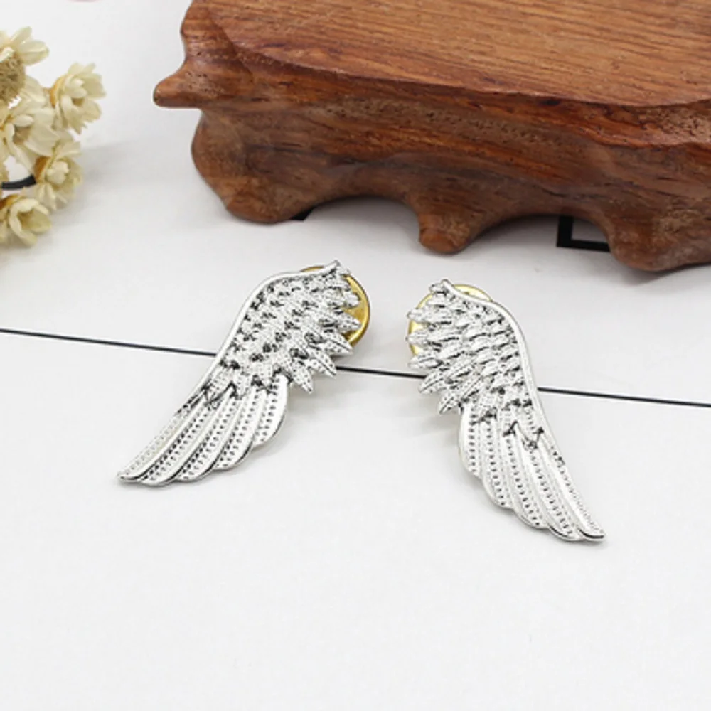 Angel Wing Brooch for Women Simple Forest Small Fresh Retro Personality Shirt Collar Pin A Pair of Pins Jewelry Accessories