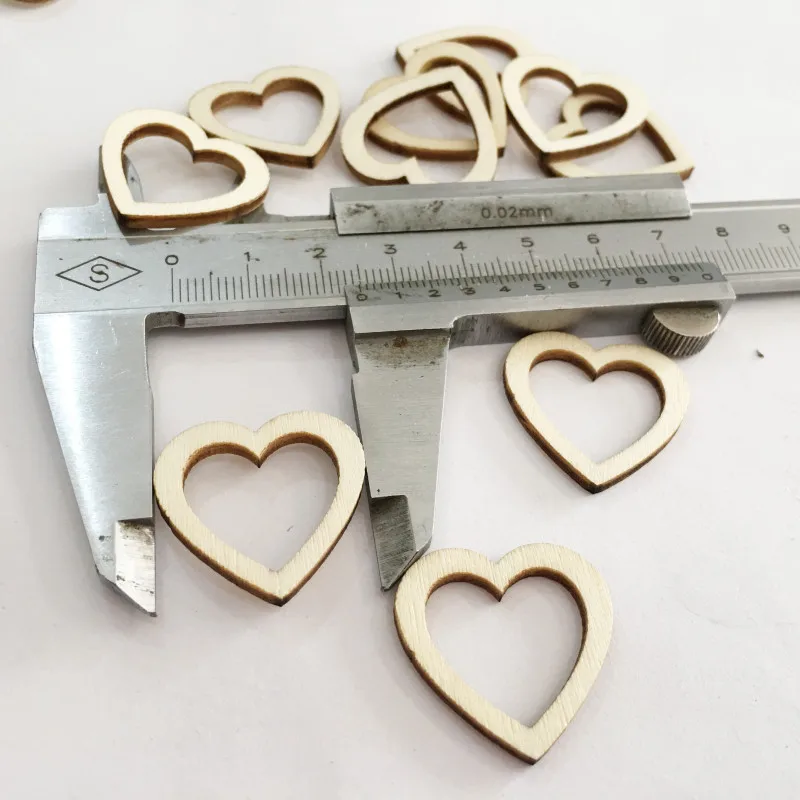 100pcs 10mm Hollow Heart Shaped Wood Pieces Wooden Ornament Wood Cutouts Slices for House, Garden, Home DIY Art Craft