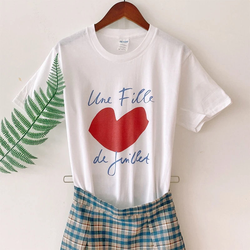 Letter T Shirt Woman Cotton Lips Print Round Neck Loose White Soft Casual T Shirts Summer 2021 Vintage Elegant Printed Tees