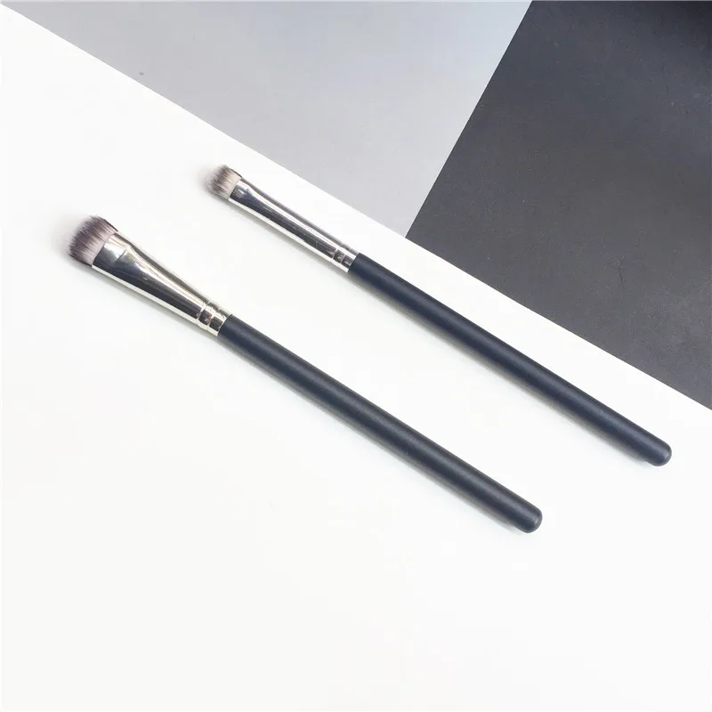 Split Fibre All Over Eye Shadow Makeup Brushes #233 / #235 - Semi-Precious Shadow Blending Cosmetics Tools