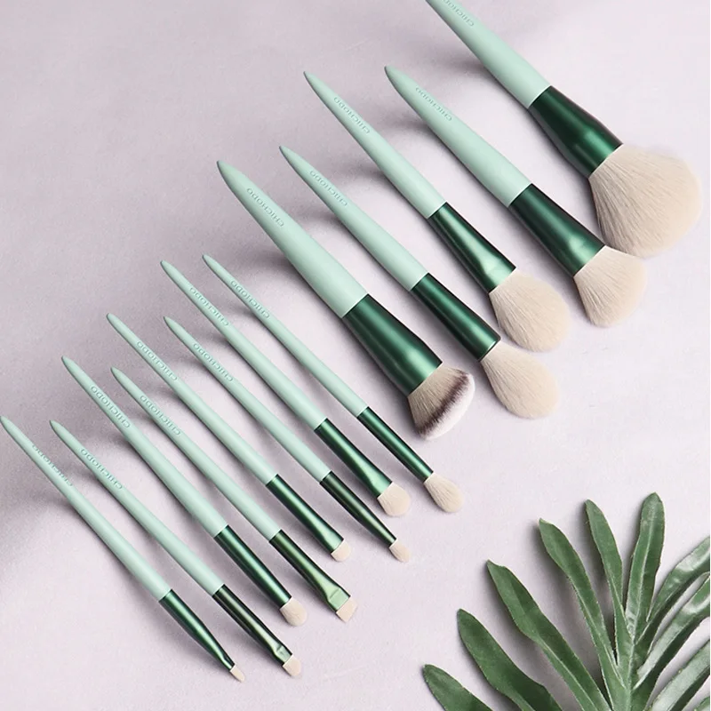 

Makeup Beginner 13Pcs Makeup Brushes Set Green Cosmetic Powder Eye Shadow Foundation Blush Blending Beauty Make Up Brush Tool