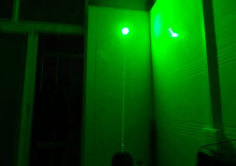Green Laser Pointer Teaching Tool Pet LED Flashlight Automatic Cat Toys Laser Focus Adjustable Lazer Pen view 3