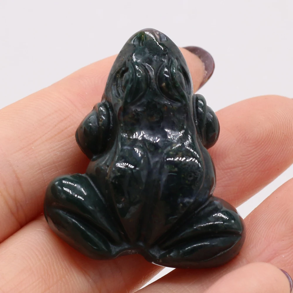 カエルの形の天然石彫刻 石の置物】福かえる | 石の相談所 いしたけ（石嶽石工業有限会社）