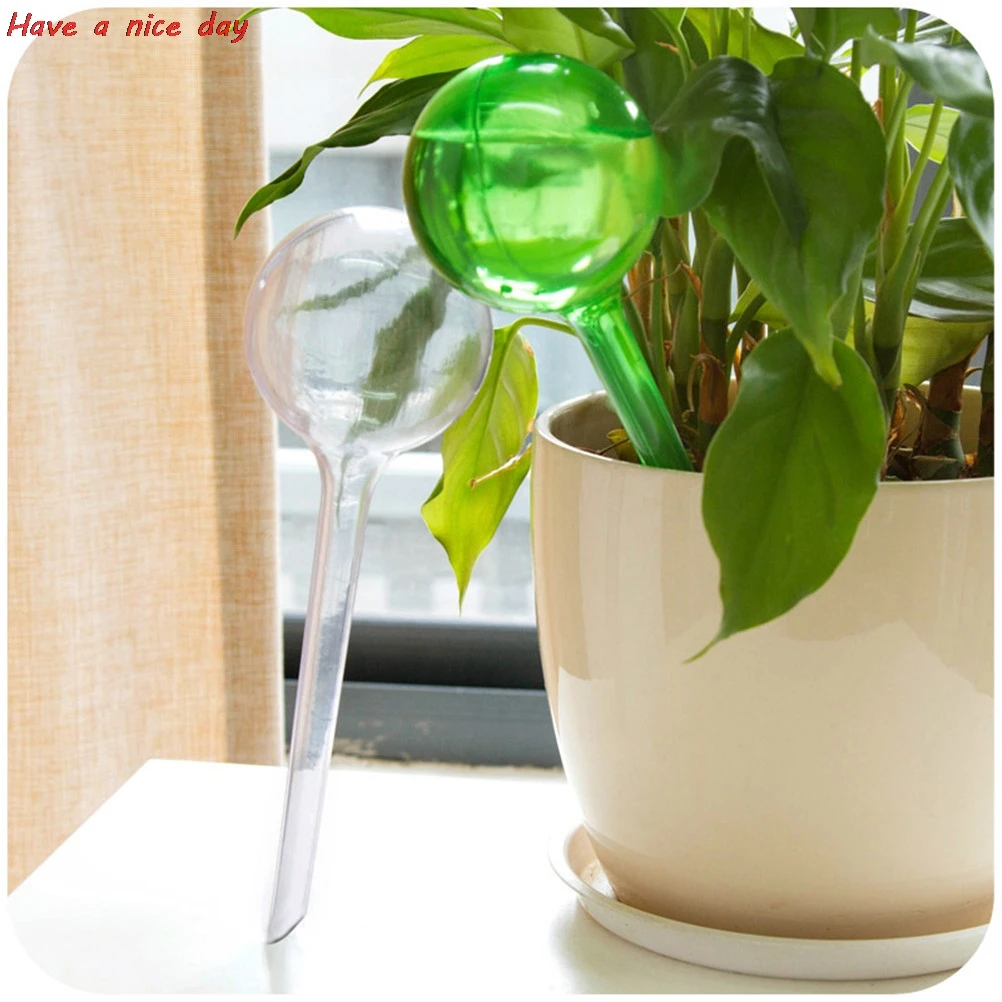 

1PCS Automatic Self Watering Water Feeder Round Ball Plastic Clear Watering Cans Home Garden Pots Device