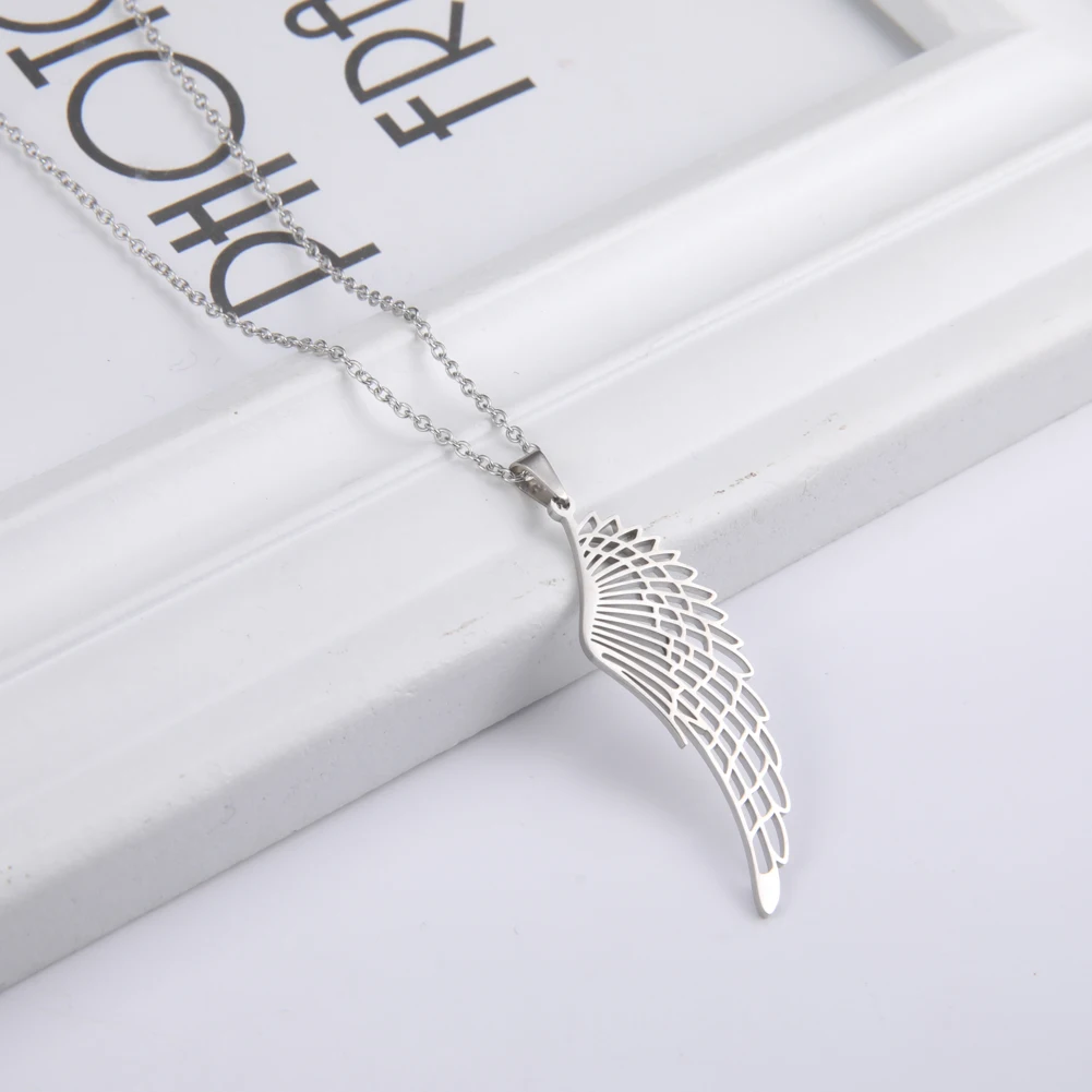 Unift Angel Wings Necklace for Women Men Punk Fashion Jewelry Archangel Feather Pendant Stainless Steel Chain Necklace Gift 2024