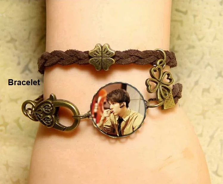 

2 PCS Dimash Kudaibergen Photos Bracelet Necklace Kazakhstan Male Art Music Singer Picture Christmas Birthday Gift