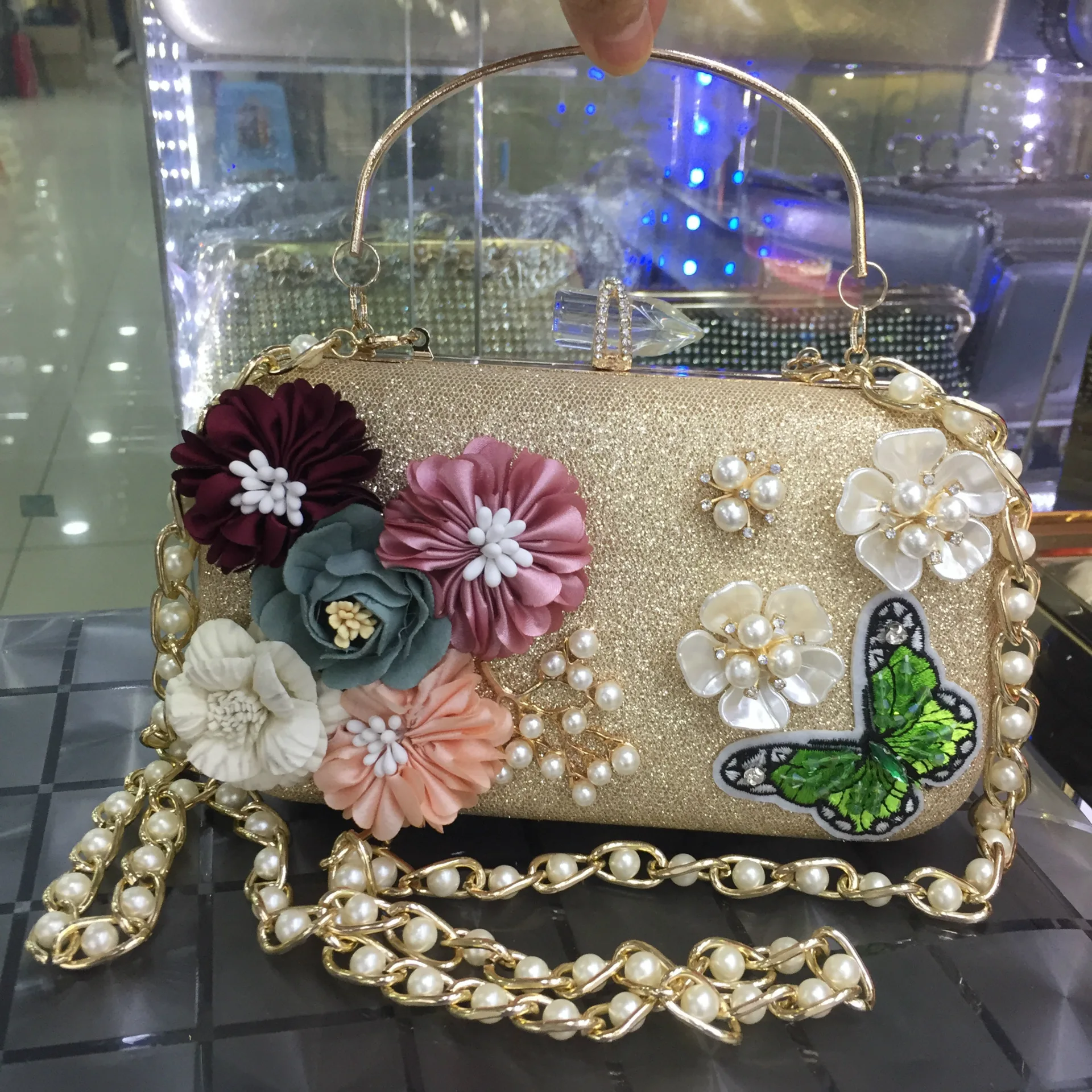 

Long Pearl Chain 3D Flower Lady Clutches Top-Handle Crown Wedding Party Evening Bag Designer Women Dinner Prom Shoulder Purse